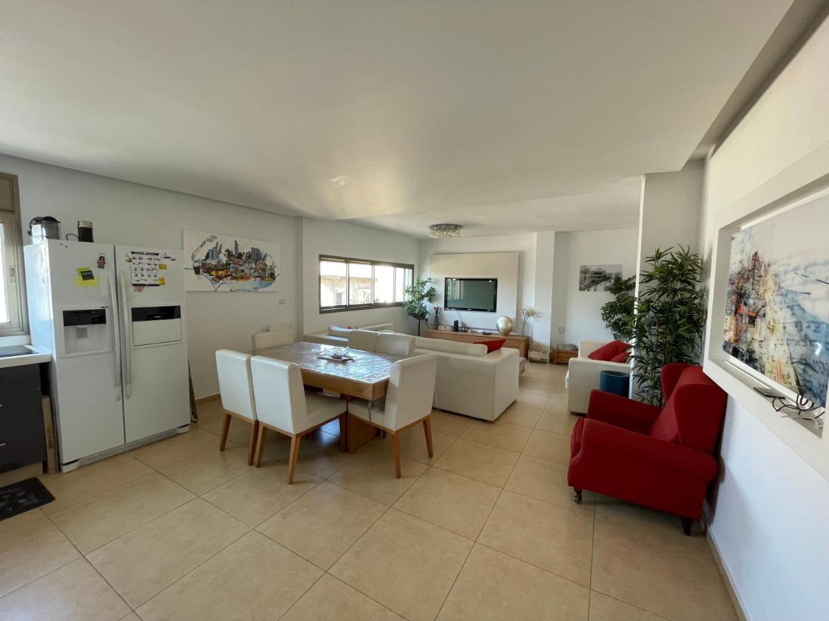 Beautiful 2-Bedroom Condo In The Heart Of تل أبيب المظهر الخارجي الصورة