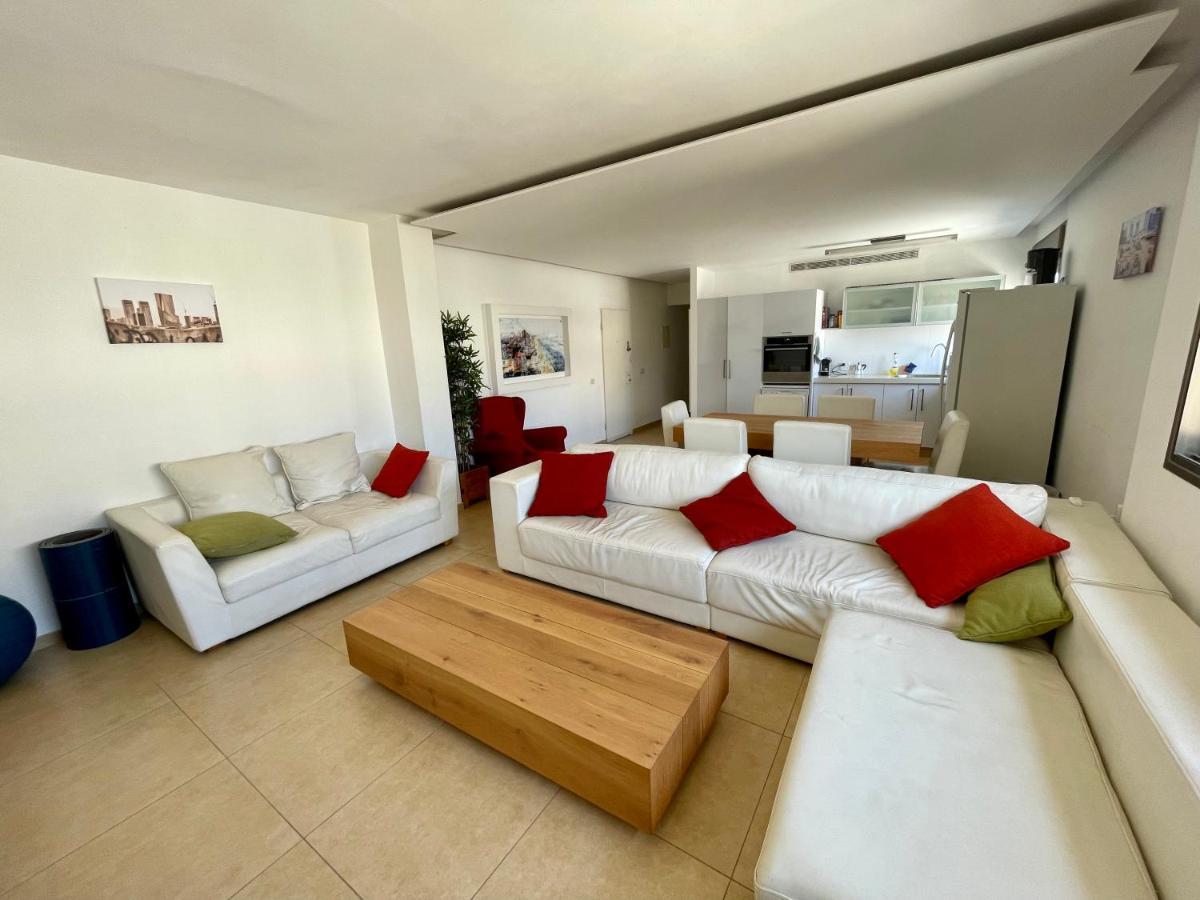 Beautiful 2-Bedroom Condo In The Heart Of تل أبيب المظهر الخارجي الصورة