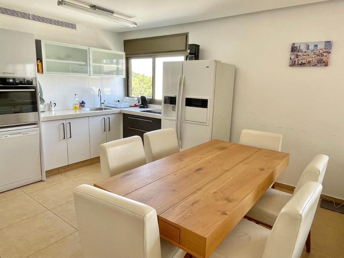 Beautiful 2-Bedroom Condo In The Heart Of تل أبيب المظهر الخارجي الصورة